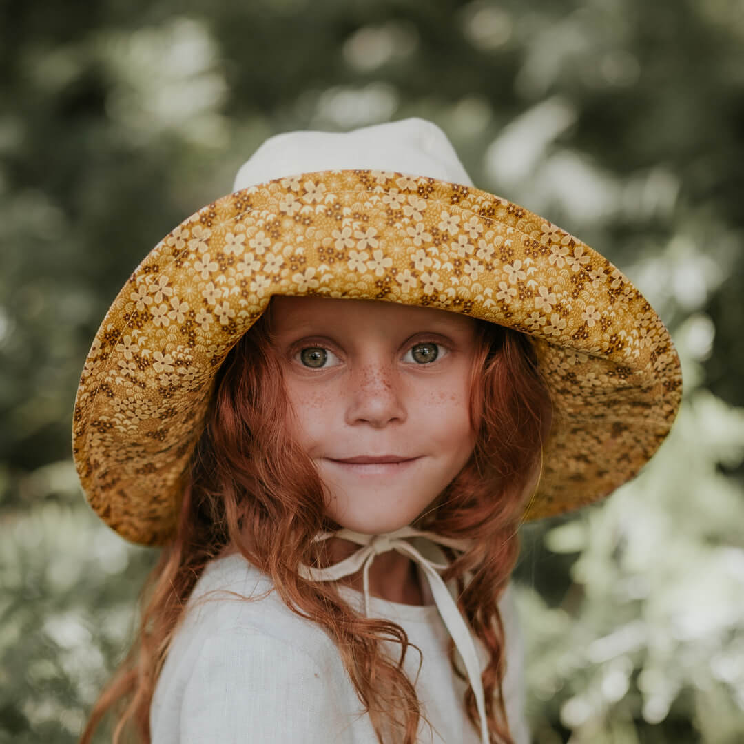 Sightseer Girls Wide Brimmed Sun Bonnet | Farah | Flax