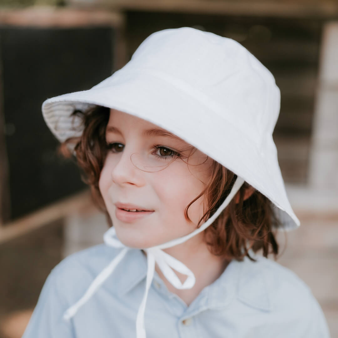 Explorer Kids Reversible Classic Bucket Hat | Finley | Blanc